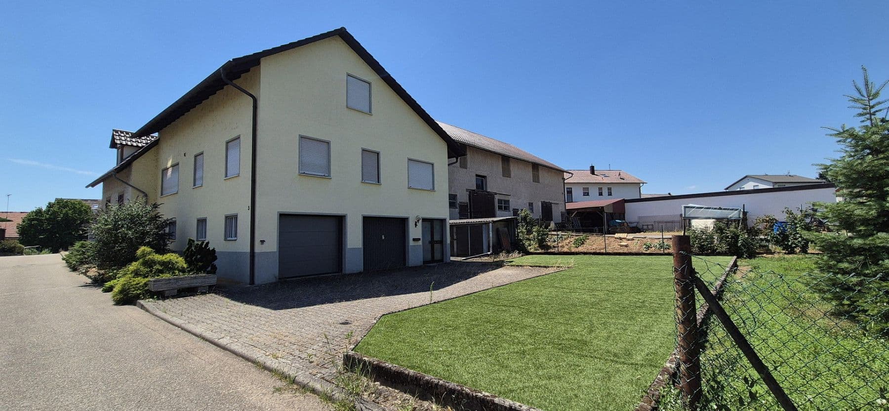 Predaj domu 142 m², pozemok 548 m², Eppingen, Bádensko-Wurttembersko Predaj domu 142 m², pozemok 548 m², Eppingen, Bádensko-Wurttembersko