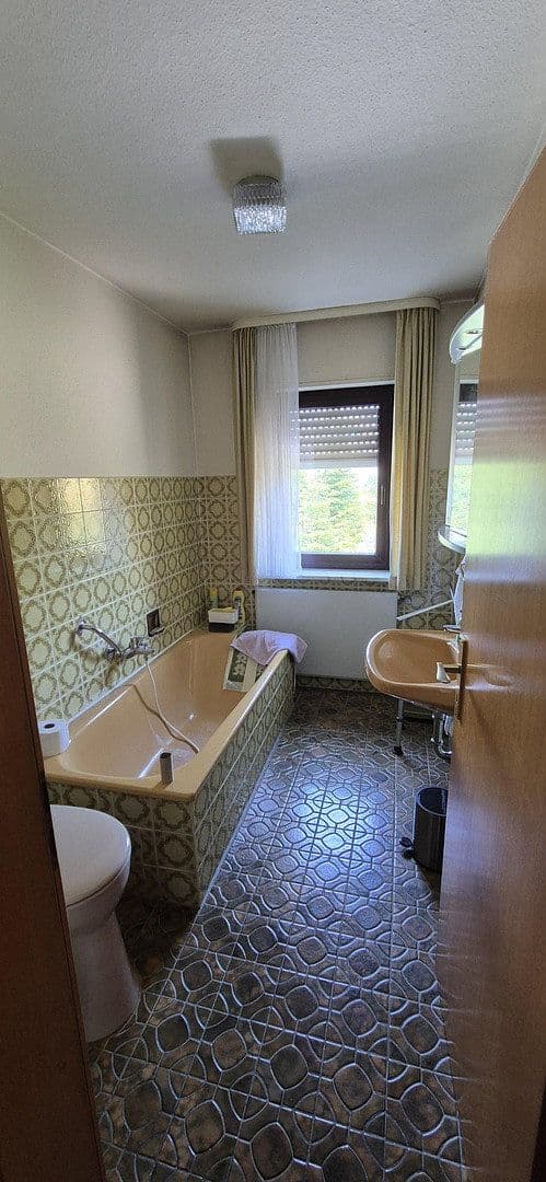 Predaj domu 142 m², pozemok 548 m², Eppingen, Bádensko-Wurttembersko Predaj domu 142 m², pozemok 548 m², Eppingen, Bádensko-Wurttembersko