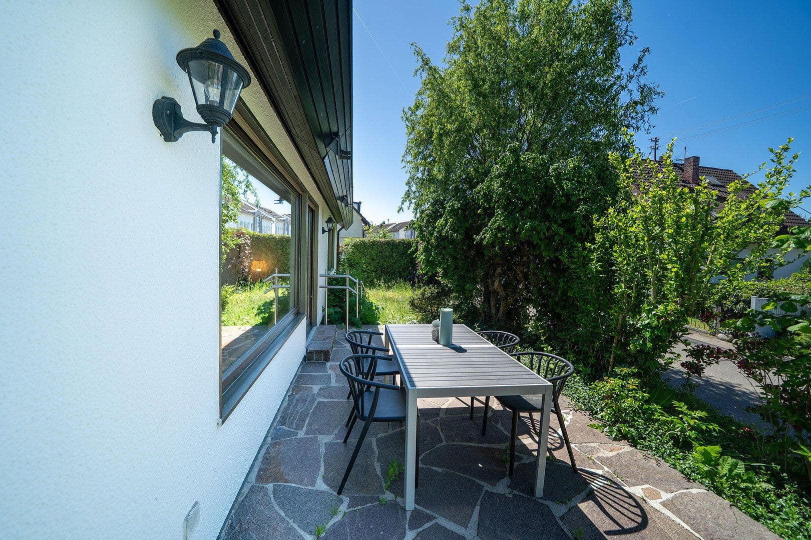 Predaj domu 202 m², pozemok 389 m², Freiberg am Neckar, Bádensko-Wurttembersko Predaj domu 202 m², pozemok 389 m², Freiberg am Neckar, Bádensko-Wurttembersko
