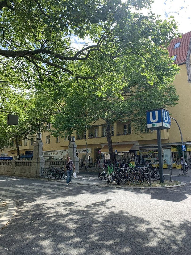 Predaj bytu 2-izbový 60 m², Berlin, Berlín Predaj bytu 2-izbový 60 m², Berlin, Berlín