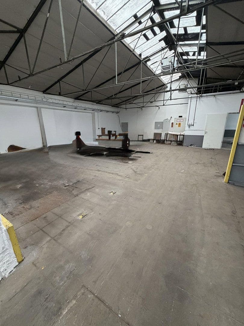 Prenájom nebytového priestoru 540 m², Posener Straße 35A, Lübeck, Šlezvicko-Holštajnsko Prenájom nebytového priestoru 540 m², Posener Straße 35A, Lübeck, Šlezvicko-Holštajnsko