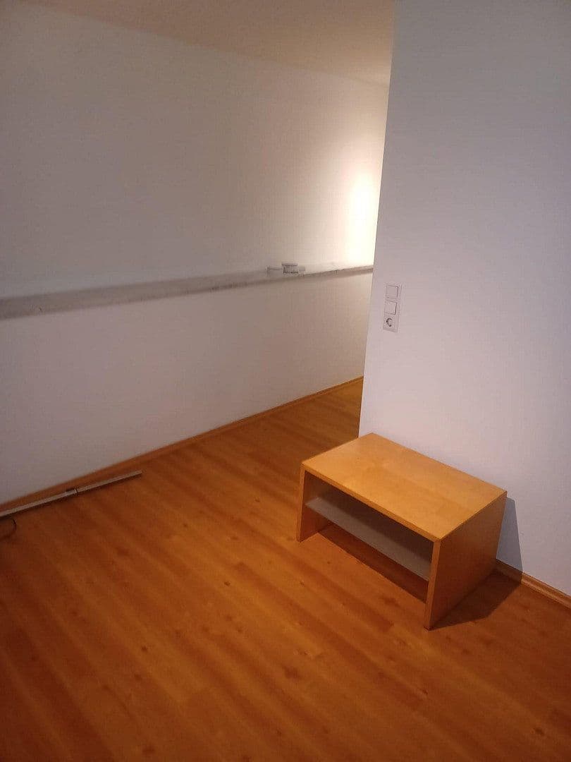 Prenájom bytu 2-izbový 30 m², Überlingen, Bádensko-Wurttembersko Prenájom bytu 2-izbový 30 m², Überlingen, Bádensko-Wurttembersko