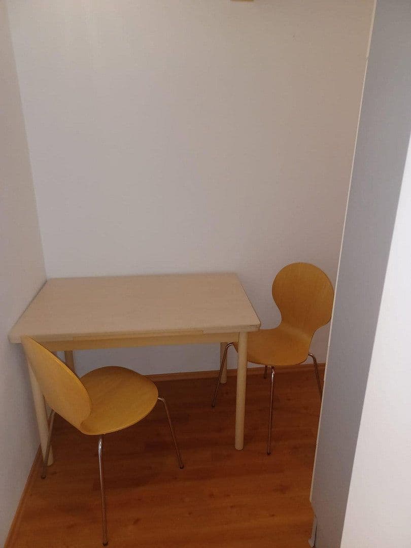 Prenájom bytu 2-izbový 30 m², Überlingen, Bádensko-Wurttembersko Prenájom bytu 2-izbový 30 m², Überlingen, Bádensko-Wurttembersko