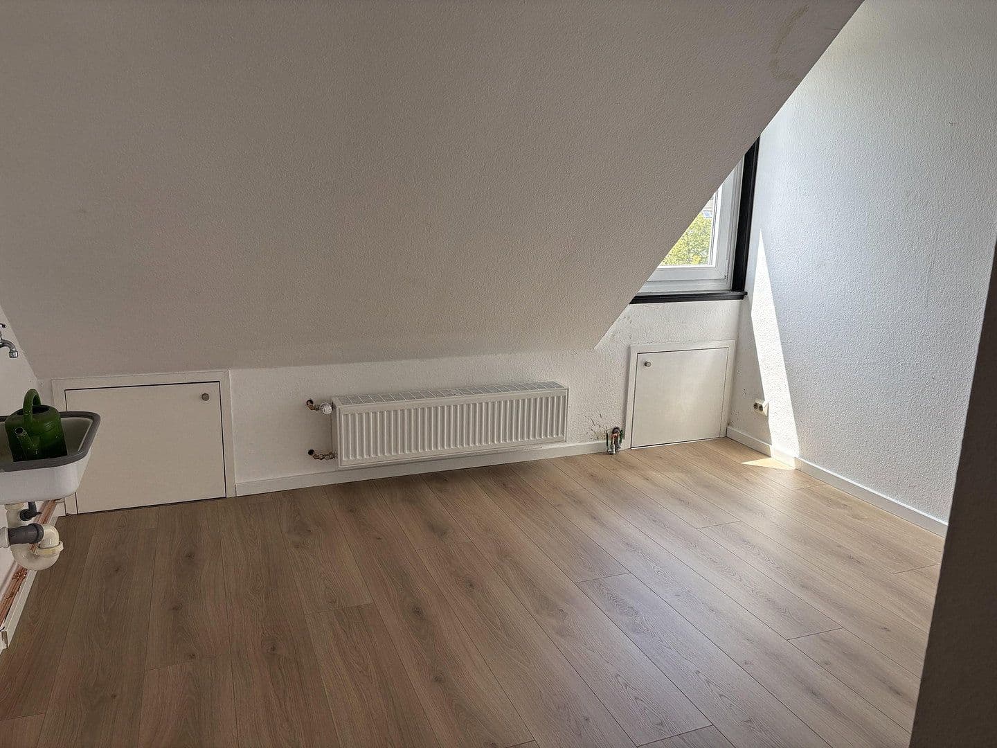 Prenájom bytu 5-izbový 160 m², Wartburgstraße 61, Bremen, Brémy Prenájom bytu 5-izbový 160 m², Wartburgstraße 61, Bremen, Brémy