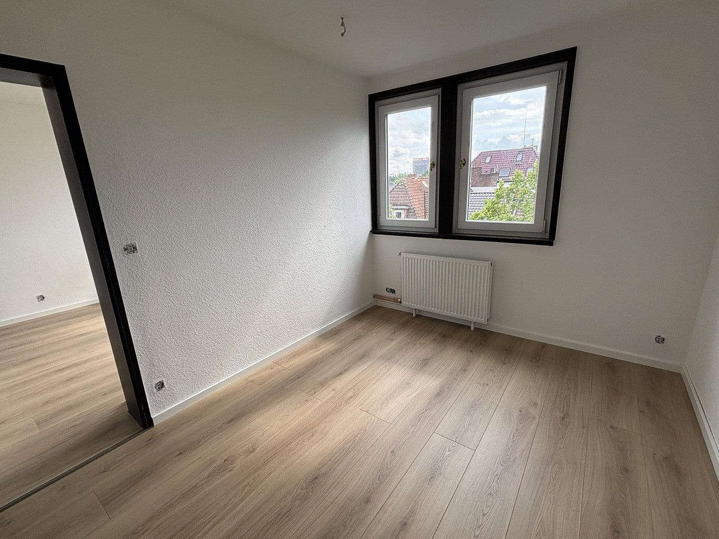 Prenájom bytu 5-izbový 160 m², Wartburgstraße 61, Bremen, Brémy Prenájom bytu 5-izbový 160 m², Wartburgstraße 61, Bremen, Brémy
