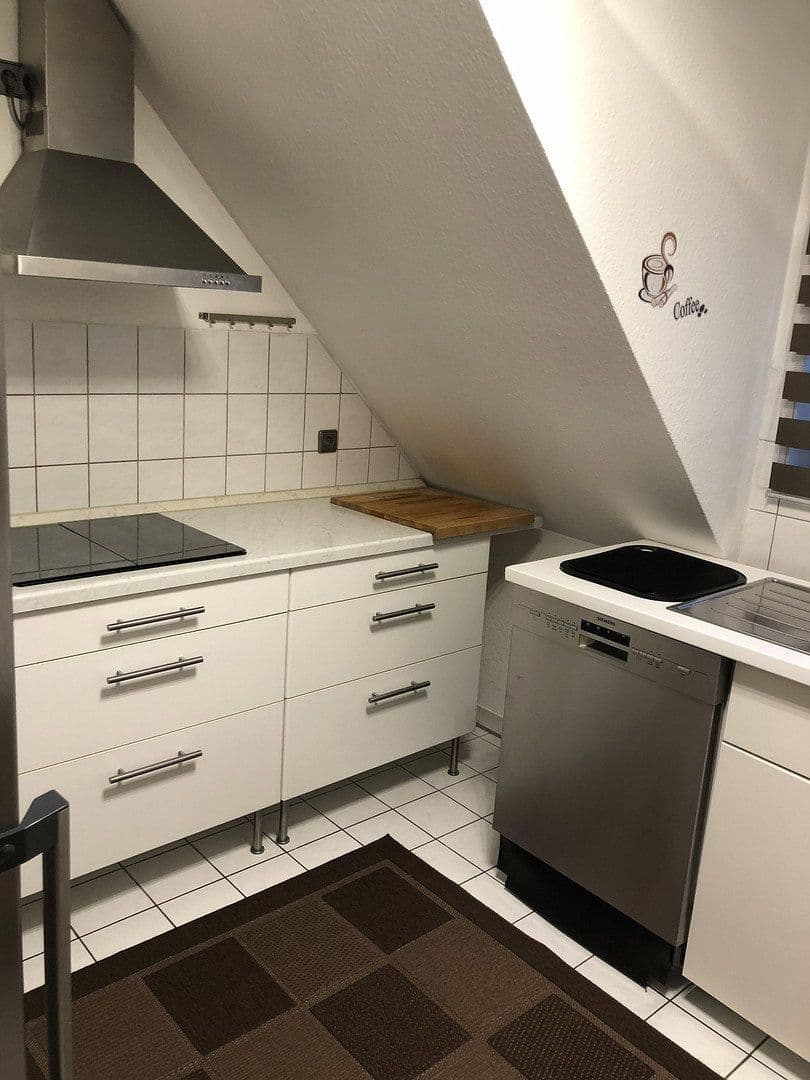 Prenájom bytu 2-izbový 55 m², Remstalstraße 53, Remseck am Neckar, Bádensko-Wurttembersko Prenájom bytu 2-izbový 55 m², Remstalstraße 53, Remseck am Neckar, Bádensko-Wurttembersko