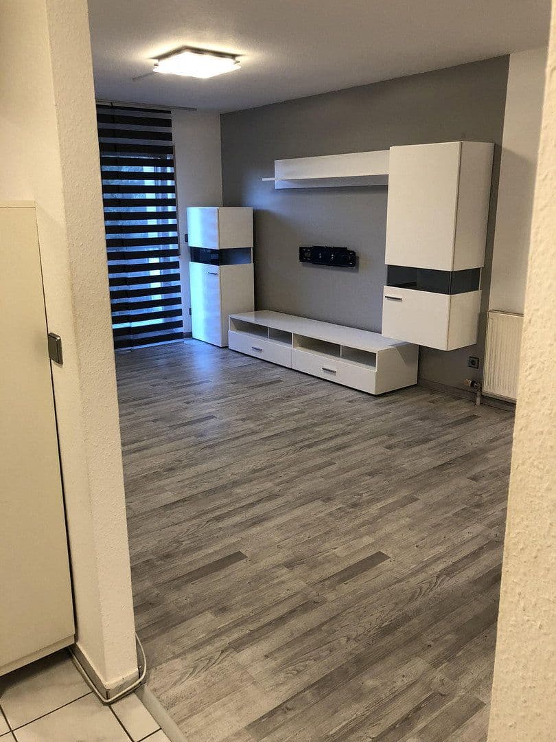 Prenájom bytu 2-izbový 55 m², Remstalstraße 53, Remseck am Neckar, Bádensko-Wurttembersko Prenájom bytu 2-izbový 55 m², Remstalstraße 53, Remseck am Neckar, Bádensko-Wurttembersko