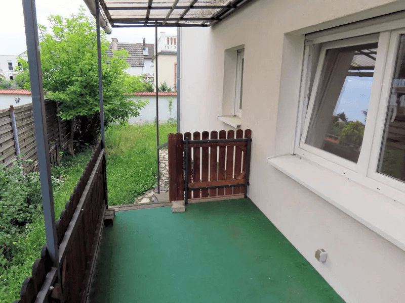 Prenájom bytu 3-izbový 99 m², Waghäusel, Bádensko-Wurttembersko Prenájom bytu 3-izbový 99 m², Waghäusel, Bádensko-Wurttembersko
