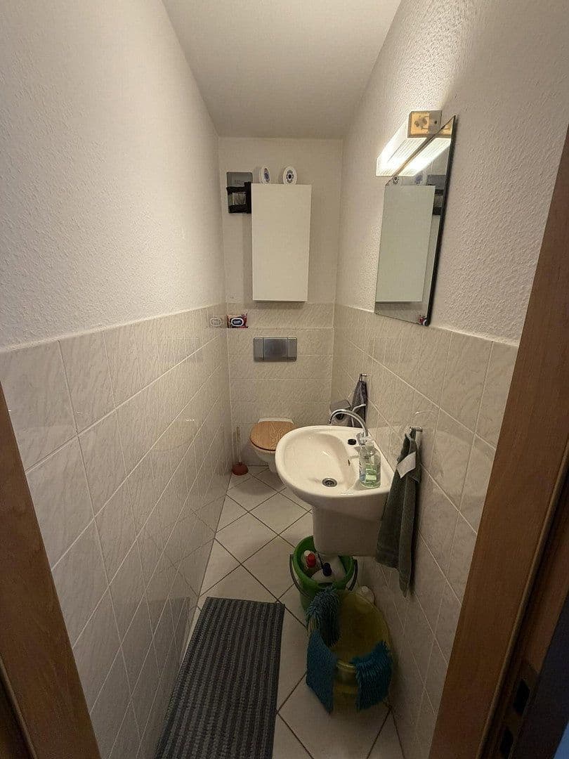 Prenájom bytu 2-izbový 73 m², Lameystraße 26, Pforzheim, Bádensko-Wurttembersko Prenájom bytu 2-izbový 73 m², Lameystraße 26, Pforzheim, Bádensko-Wurttembersko