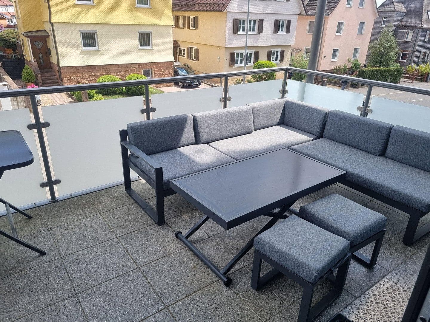 Prenájom bytu 3-izbový 91 m², Freudenstadt, Bádensko-Wurttembersko Prenájom bytu 3-izbový 91 m², Freudenstadt, Bádensko-Wurttembersko