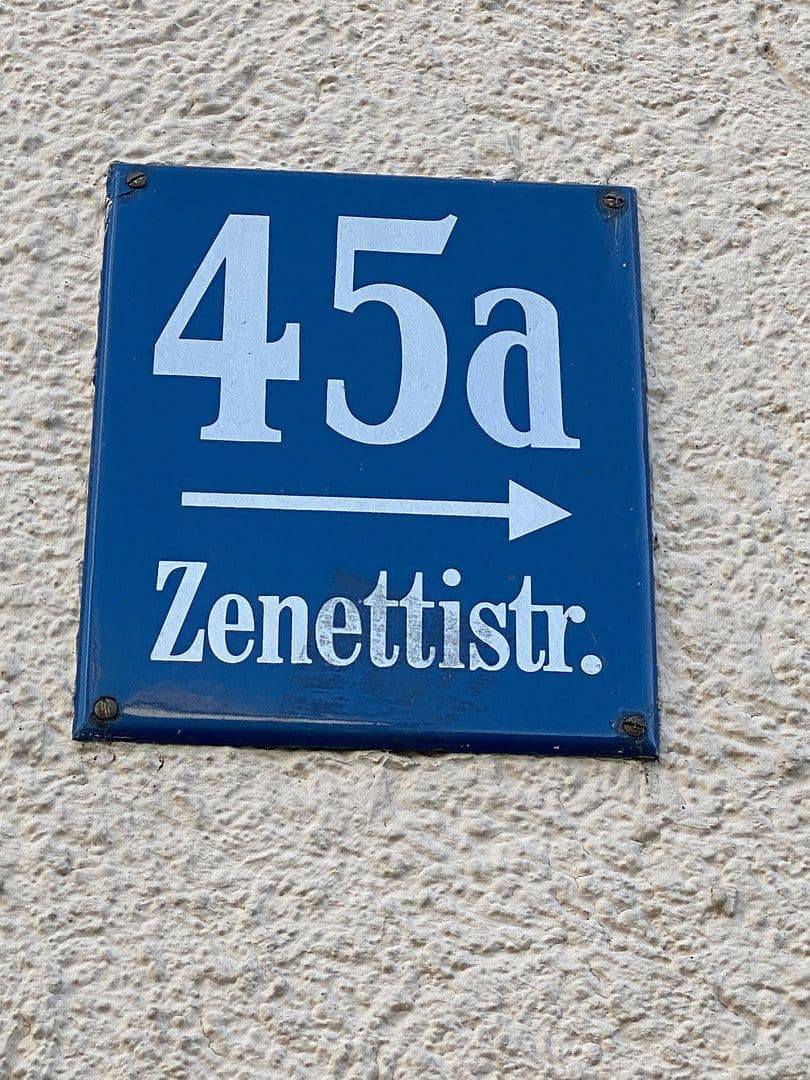 Prenájom bytu 3-izbový 80 m², München, Bavorsko Prenájom bytu 3-izbový 80 m², München, Bavorsko