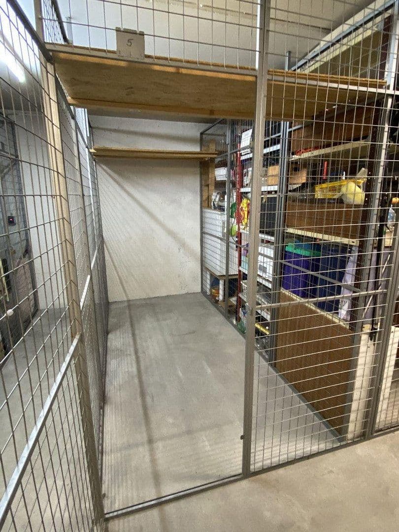 Prenájom bytu 3-izbový 80 m², München, Bavorsko Prenájom bytu 3-izbový 80 m², München, Bavorsko