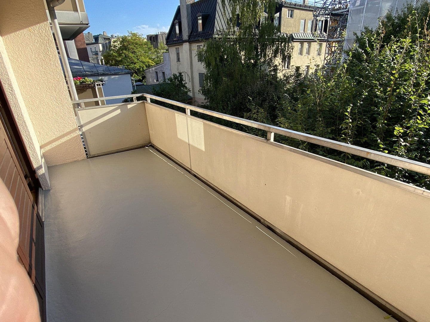 Prenájom bytu 3-izbový 80 m², München, Bavorsko Prenájom bytu 3-izbový 80 m², München, Bavorsko