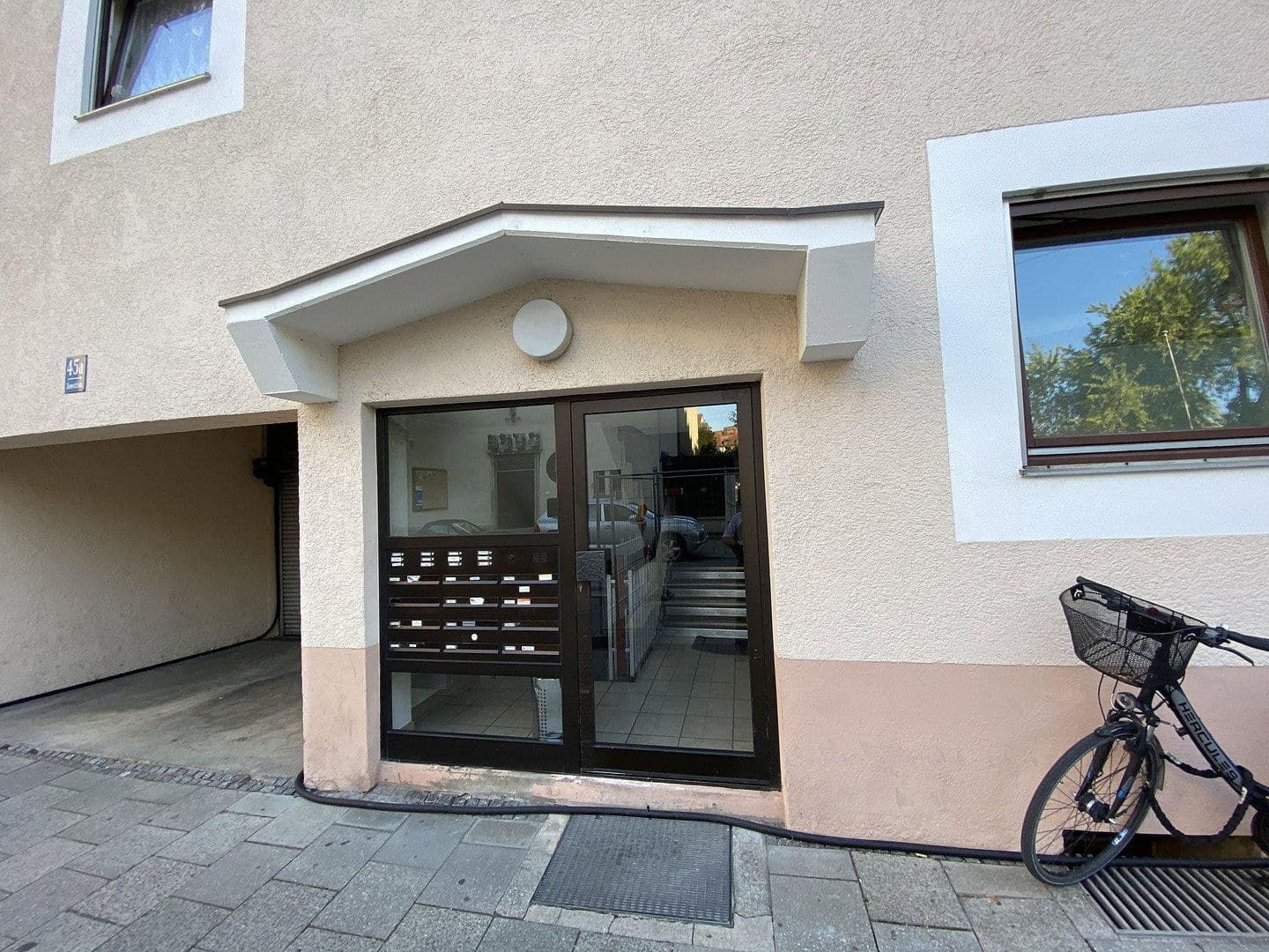Prenájom bytu 3-izbový 80 m², München, Bavorsko Prenájom bytu 3-izbový 80 m², München, Bavorsko