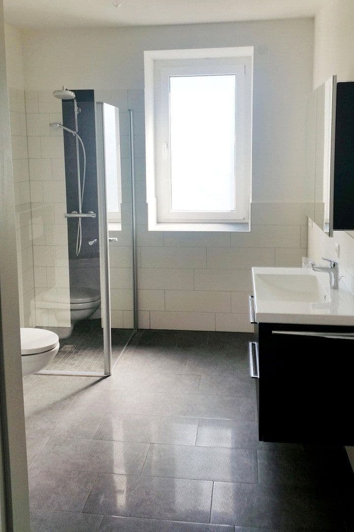Prenájom bytu 3-izbový 91 m², Freudenstadt, Bádensko-Wurttembersko Prenájom bytu 3-izbový 91 m², Freudenstadt, Bádensko-Wurttembersko