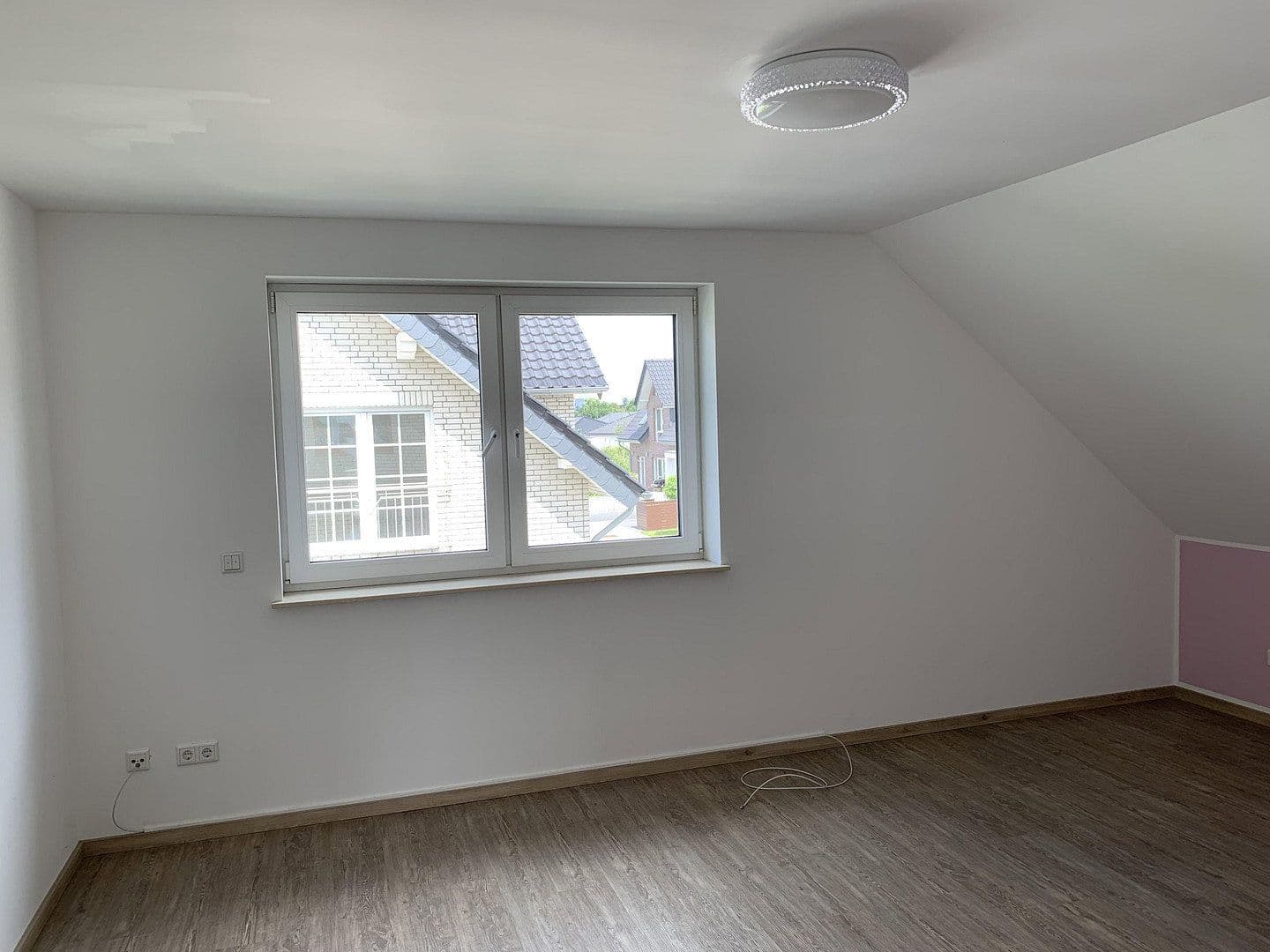 Prenájom bytu 3-izbový 89 m², Maiglöckchenweg 24, Kerpen, Severné Porýnie - Westfálsko Prenájom bytu 3-izbový 89 m², Maiglöckchenweg 24, Kerpen, Severné Porýnie - Westfálsko