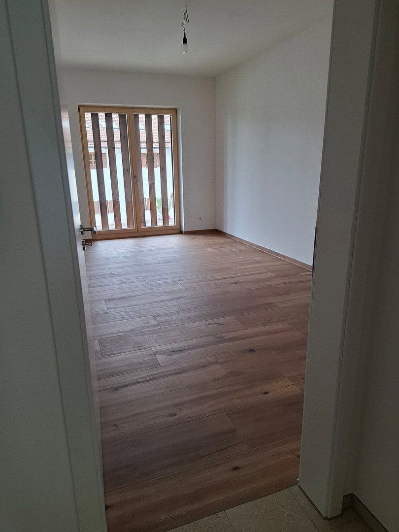 Prenájom bytu 3-izbový 95 m², Nettelkofen 24 e, Grafing bei München, Bavorsko Prenájom bytu 3-izbový 95 m², Nettelkofen 24 e, Grafing bei München, Bavorsko