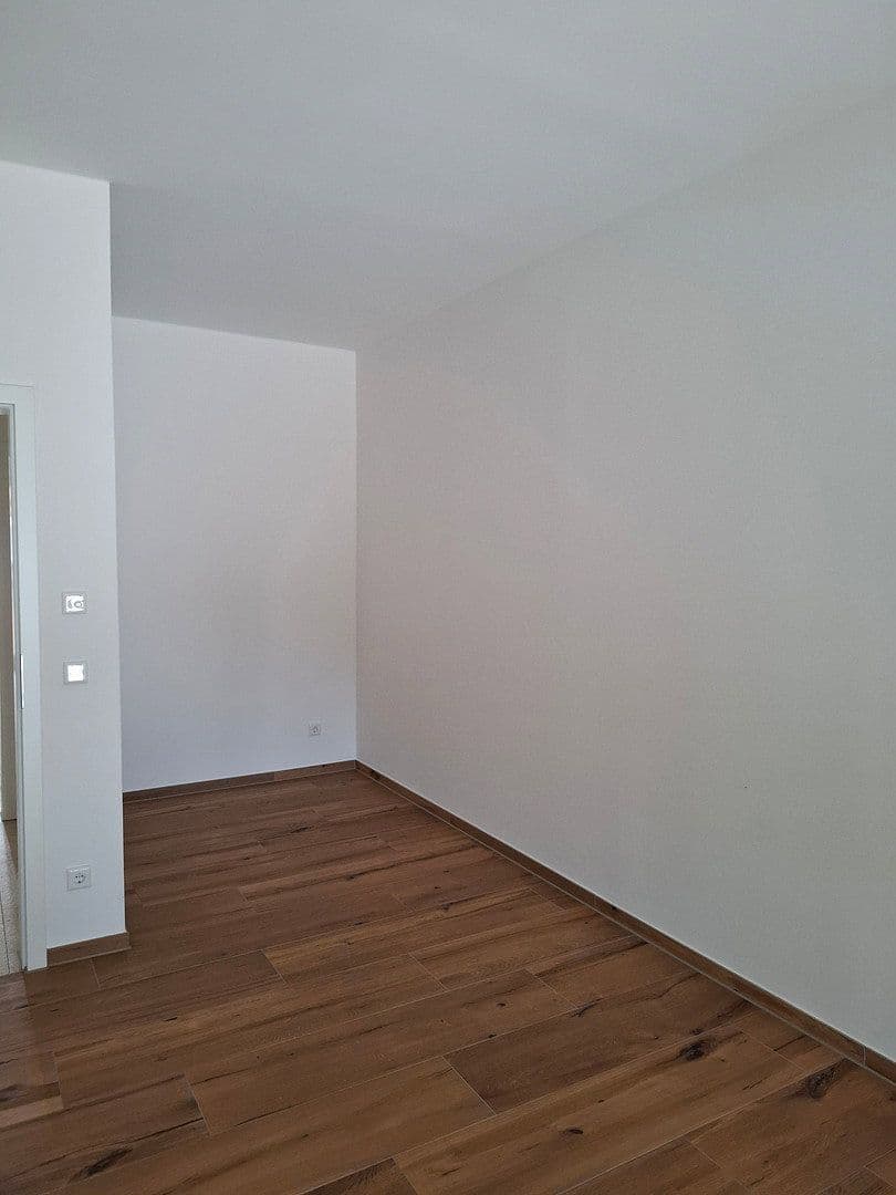 Prenájom bytu 3-izbový 95 m², Nettelkofen 24 e, Grafing bei München, Bavorsko Prenájom bytu 3-izbový 95 m², Nettelkofen 24 e, Grafing bei München, Bavorsko