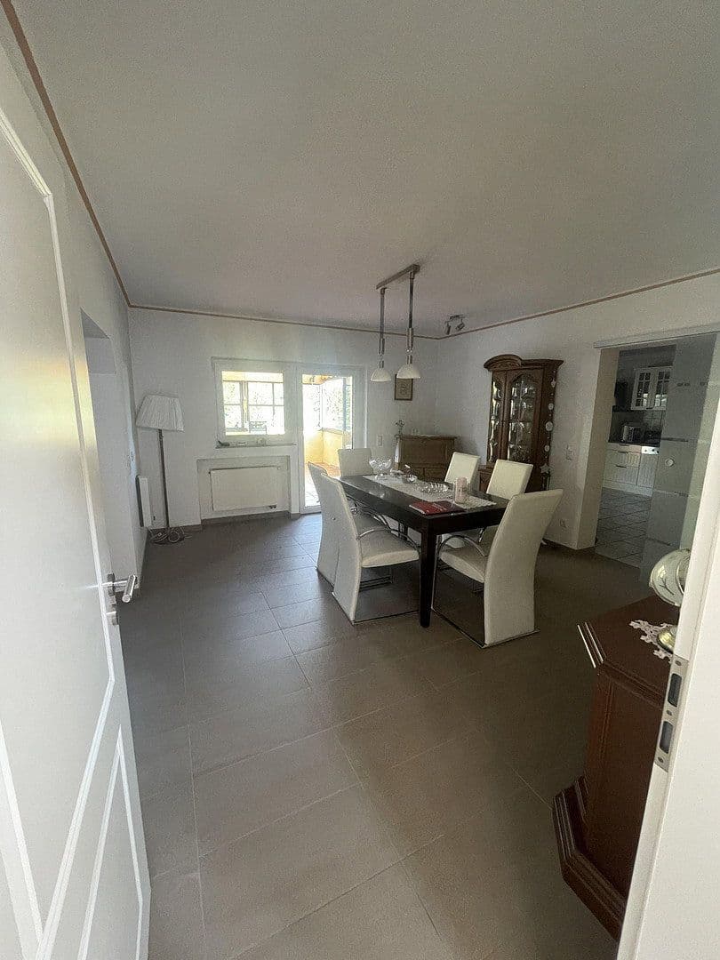 Predaj domu 225 m², pozemok 604 m², Trierweiler, Porýnie-Falcko Predaj domu 225 m², pozemok 604 m², Trierweiler, Porýnie-Falcko