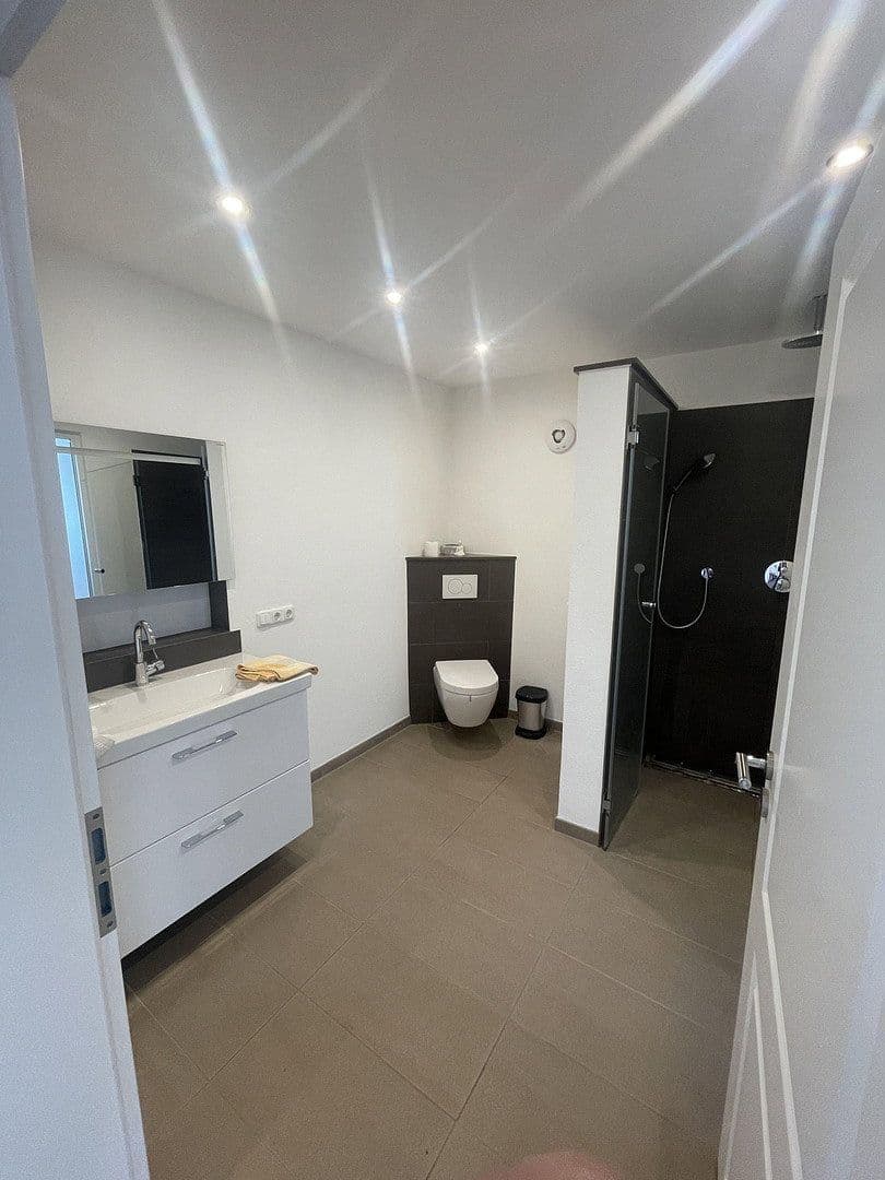 Predaj domu 225 m², pozemok 604 m², Trierweiler, Porýnie-Falcko Predaj domu 225 m², pozemok 604 m², Trierweiler, Porýnie-Falcko