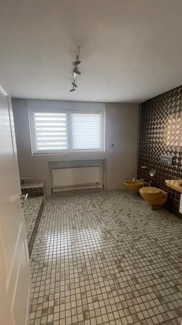 Predaj domu 225 m², pozemok 604 m², Trierweiler, Porýnie-Falcko Predaj domu 225 m², pozemok 604 m², Trierweiler, Porýnie-Falcko