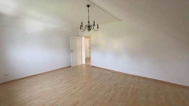 Predaj domu 225 m², pozemok 604 m², Trierweiler, Porýnie-Falcko Predaj domu 225 m², pozemok 604 m², Trierweiler, Porýnie-Falcko