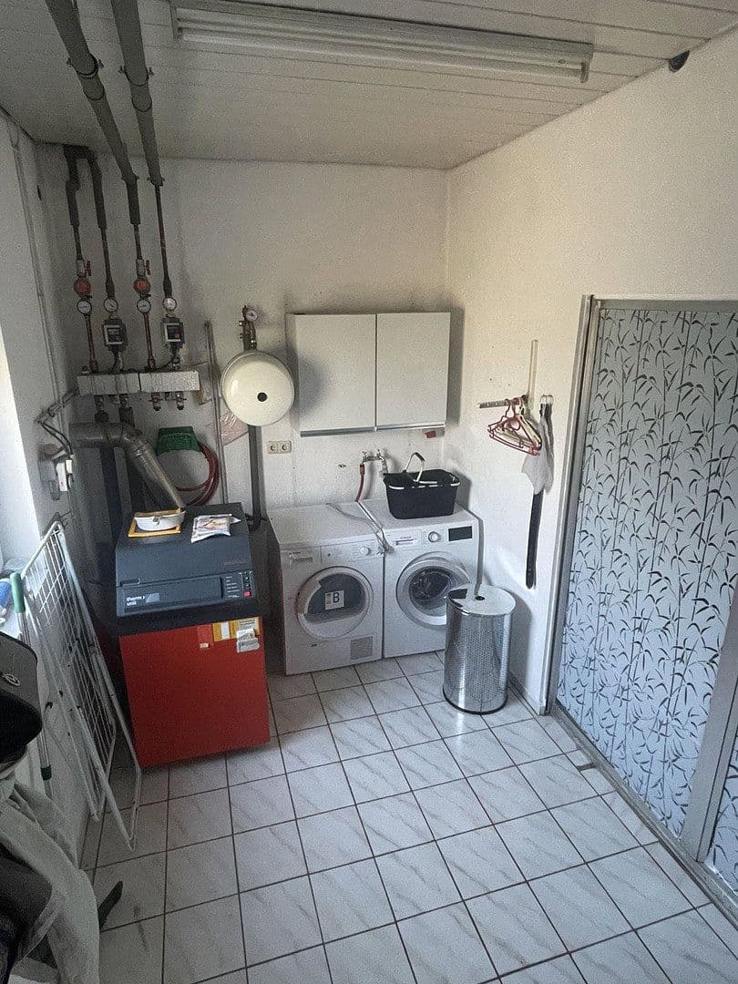 Predaj domu 225 m², pozemok 604 m², Trierweiler, Porýnie-Falcko Predaj domu 225 m², pozemok 604 m², Trierweiler, Porýnie-Falcko