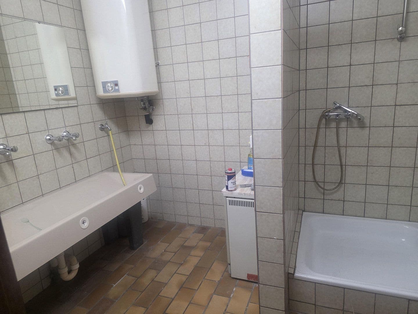 Prenájom nebytového priestoru 792 m², Daimlerstr. 11, Plüderhausen, Bádensko-Wurttembersko Prenájom nebytového priestoru 792 m², Daimlerstr. 11, Plüderhausen, Bádensko-Wurttembersko
