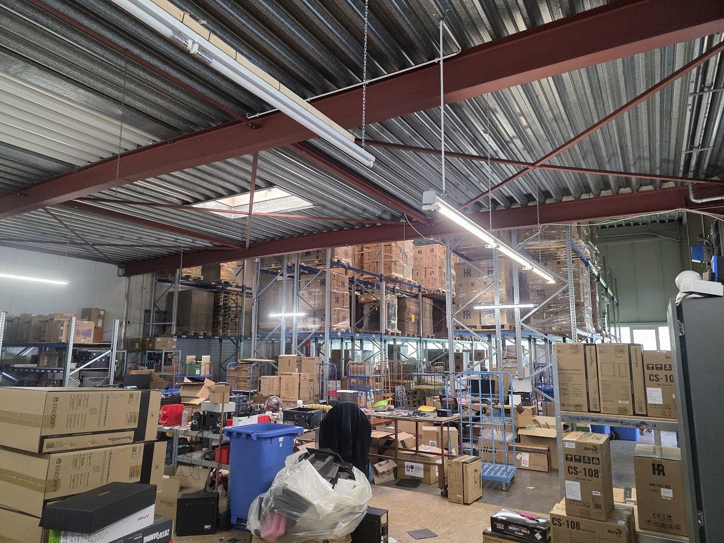 Prenájom nebytového priestoru 792 m², Daimlerstr. 11, Plüderhausen, Bádensko-Wurttembersko Prenájom nebytového priestoru 792 m², Daimlerstr. 11, Plüderhausen, Bádensko-Wurttembersko