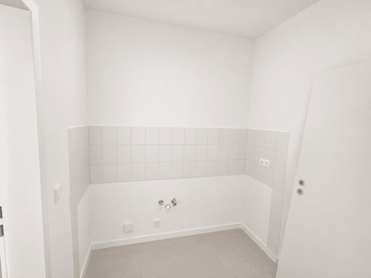 Prenájom bytu 2-izbový 38 m², Puschkinstraße 100, Eilenburg, Sasko Prenájom bytu 2-izbový 38 m², Puschkinstraße 100, Eilenburg, Sasko
