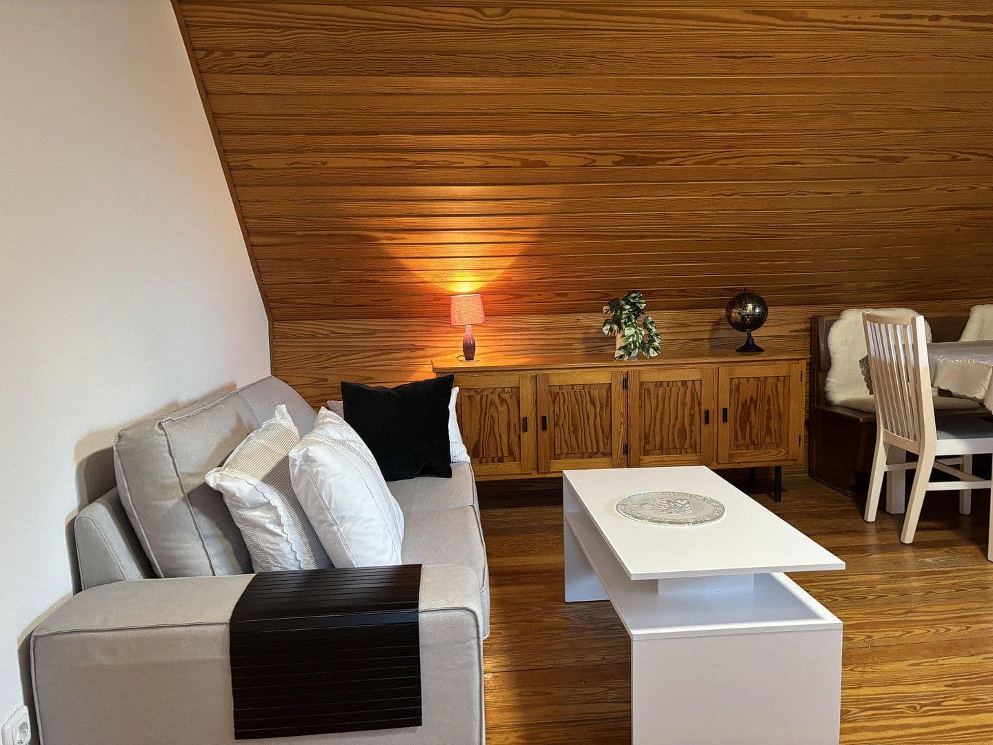Prenájom bytu 1-izbový 24 m², Mühlenbroicher Weg 143, Düsseldorf, Severné Porýnie - Westfálsko Prenájom bytu 1-izbový 24 m², Mühlenbroicher Weg 143, Düsseldorf, Severné Porýnie - Westfálsko