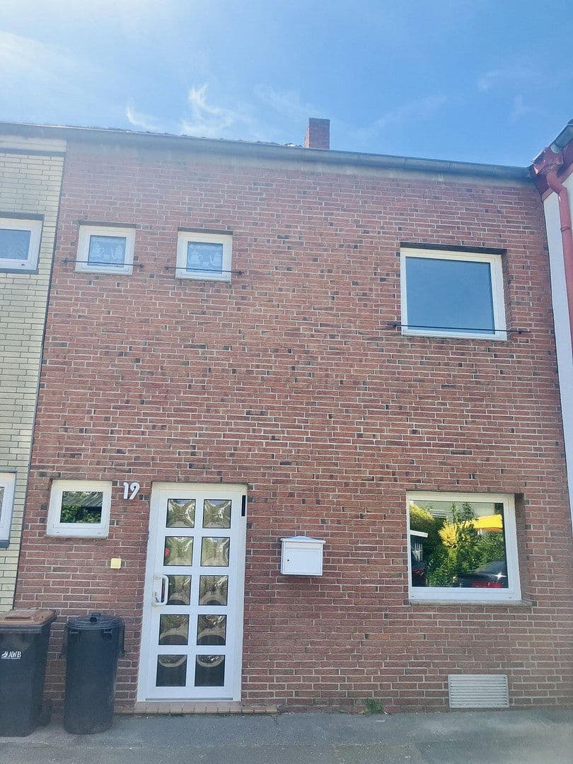 Predaj domu 164 m², pozemok 146 m², Utehof 19, Köln, Severné Porýnie - Westfálsko Predaj domu 164 m², pozemok 146 m², Utehof 19, Köln, Severné Porýnie - Westfálsko