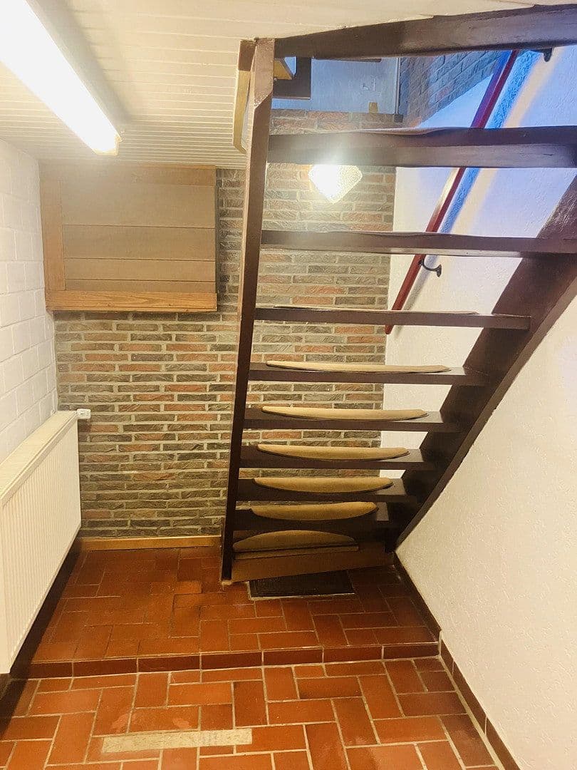 Predaj domu 164 m², pozemok 146 m², Utehof 19, Köln, Severné Porýnie - Westfálsko Predaj domu 164 m², pozemok 146 m², Utehof 19, Köln, Severné Porýnie - Westfálsko