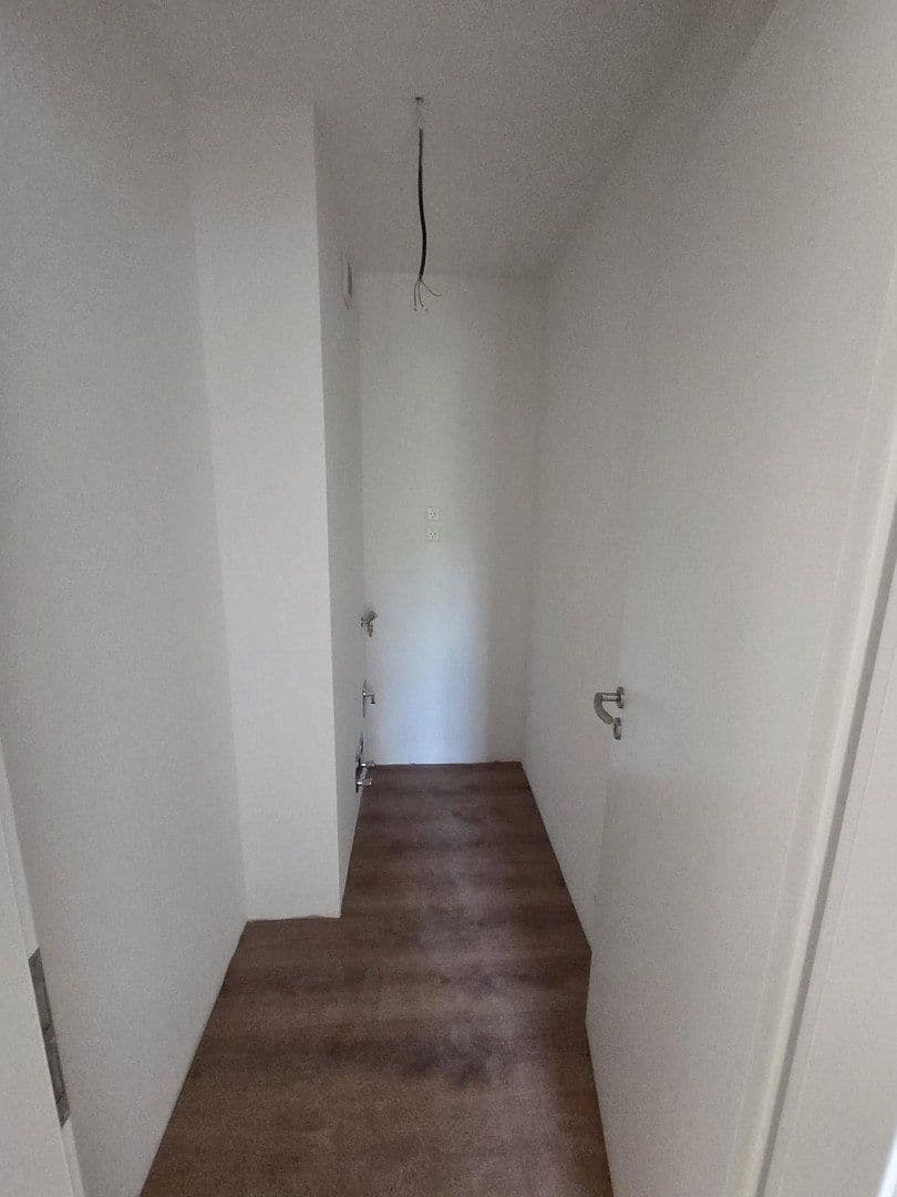 Prenájom bytu 4-izbový 131 m², Maintal, Hesensko Prenájom bytu 4-izbový 131 m², Maintal, Hesensko
