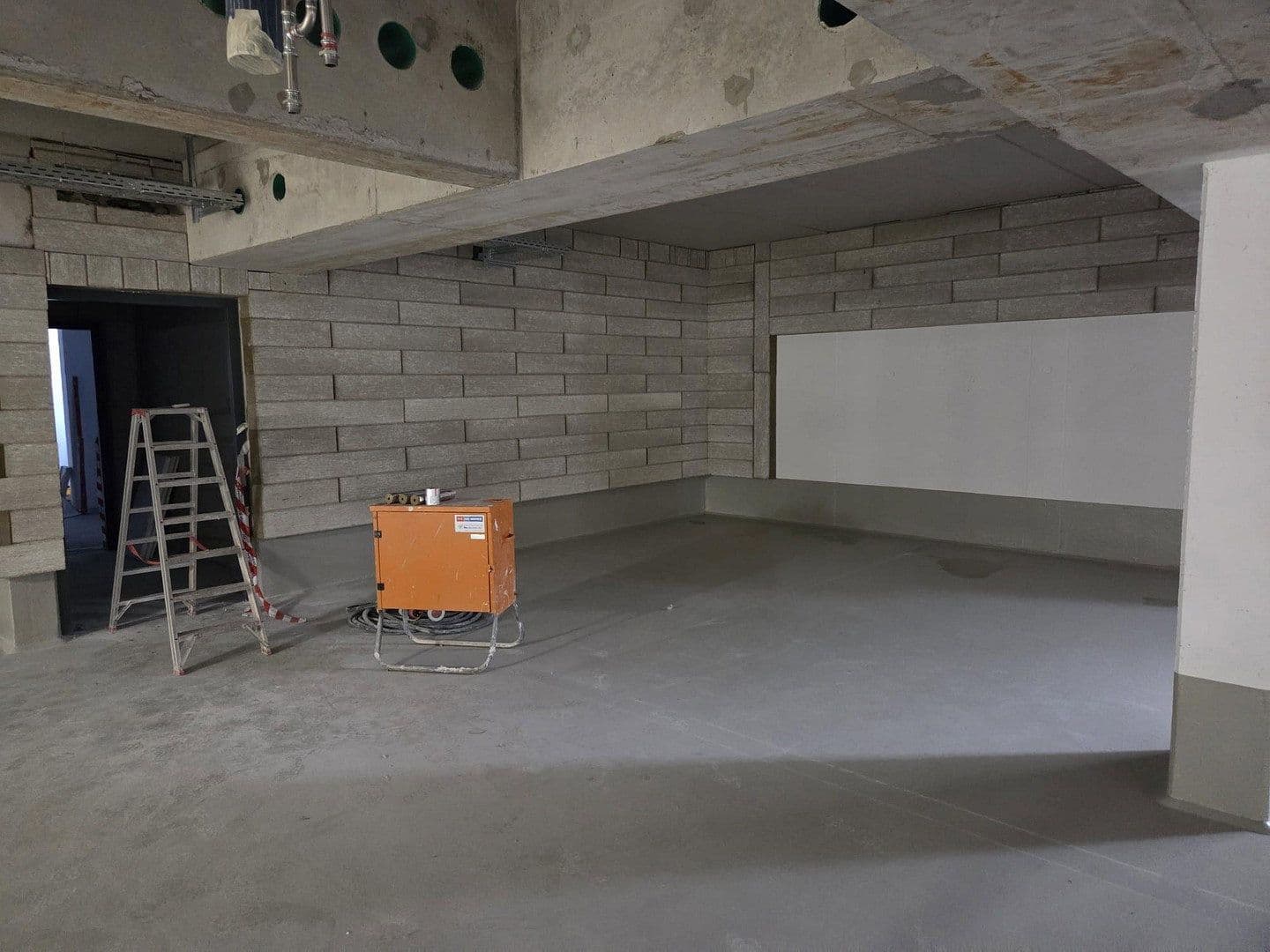 Prenájom bytu 4-izbový 131 m², Maintal, Hesensko Prenájom bytu 4-izbový 131 m², Maintal, Hesensko