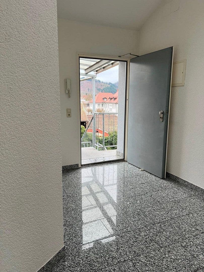 Prenájom bytu 1-izbový 70 m², Wehr, Bádensko-Wurttembersko Prenájom bytu 1-izbový 70 m², Wehr, Bádensko-Wurttembersko