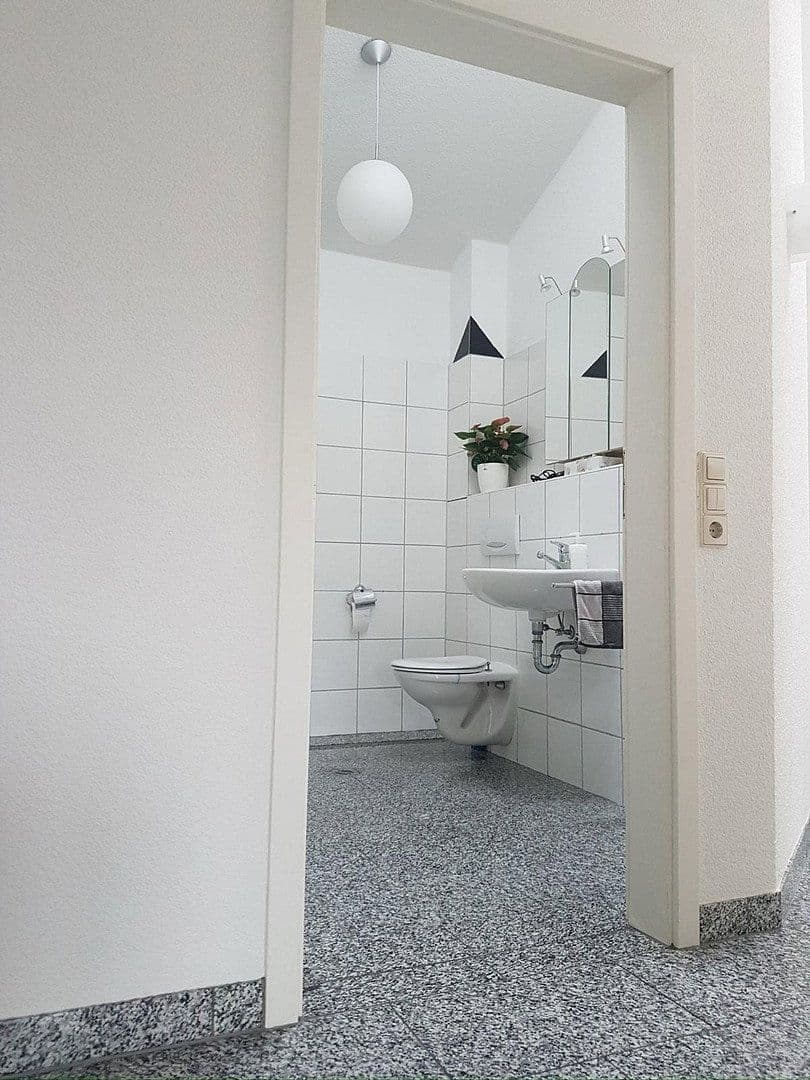 Prenájom bytu 1-izbový 70 m², Wehr, Bádensko-Wurttembersko Prenájom bytu 1-izbový 70 m², Wehr, Bádensko-Wurttembersko