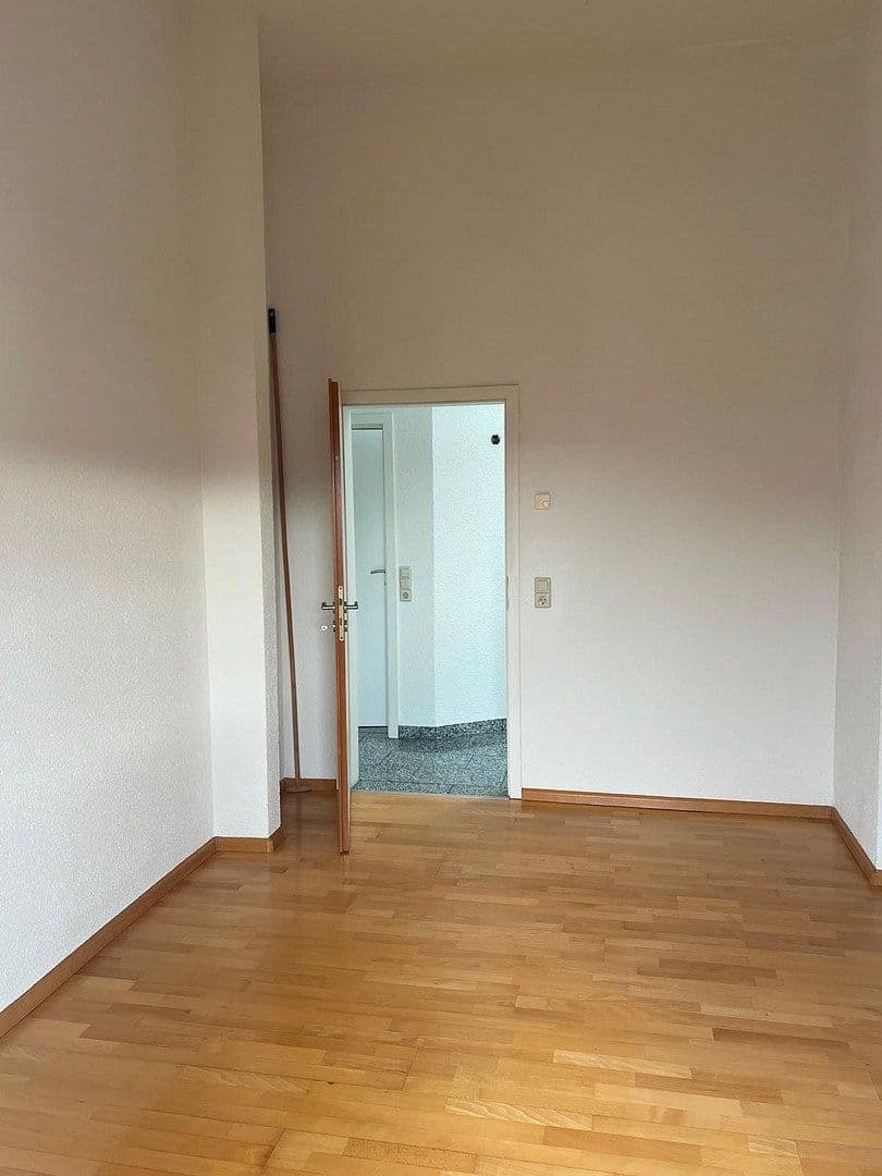 Prenájom bytu 1-izbový 70 m², Wehr, Bádensko-Wurttembersko Prenájom bytu 1-izbový 70 m², Wehr, Bádensko-Wurttembersko