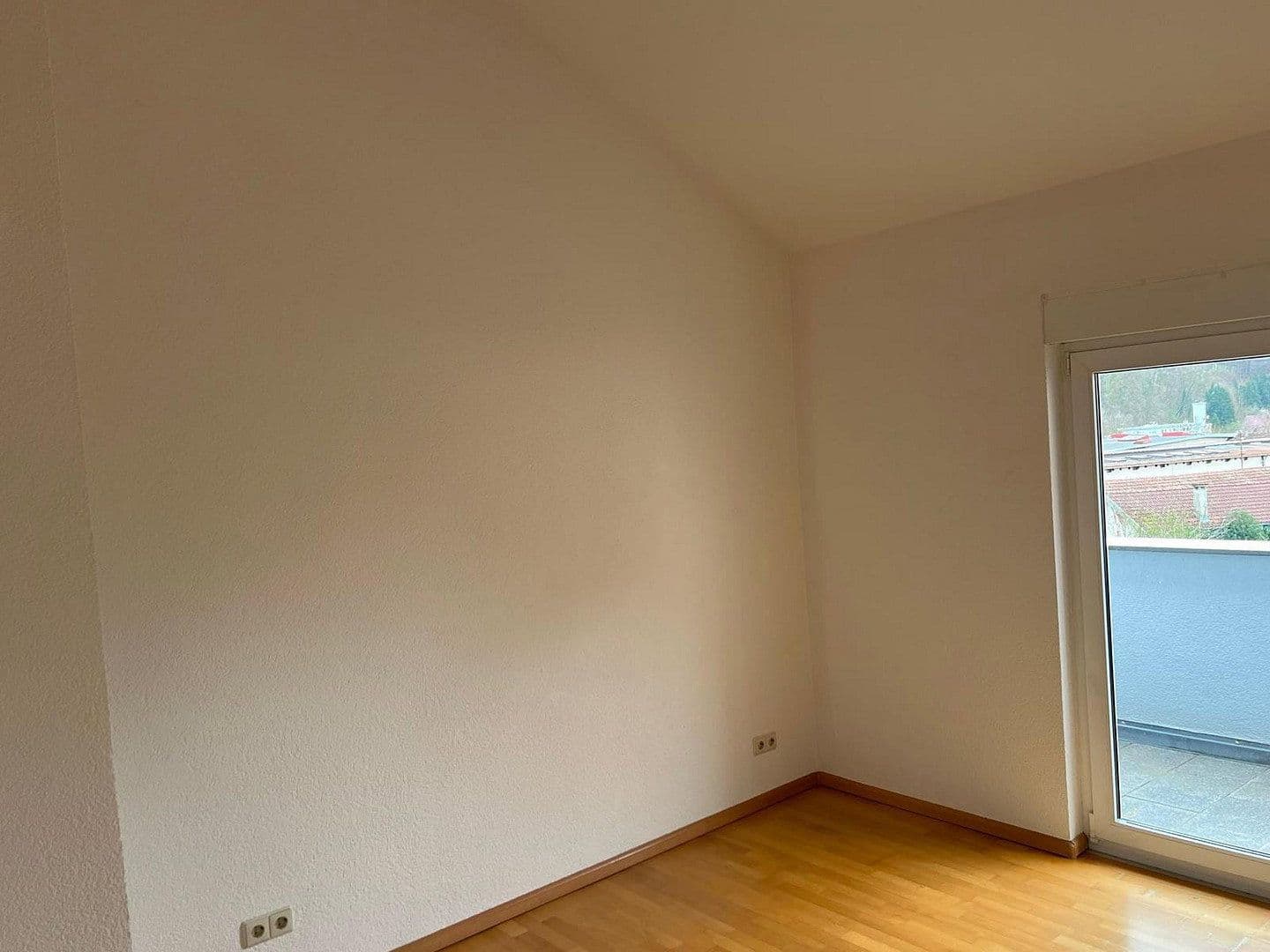 Prenájom bytu 1-izbový 70 m², Wehr, Bádensko-Wurttembersko Prenájom bytu 1-izbový 70 m², Wehr, Bádensko-Wurttembersko