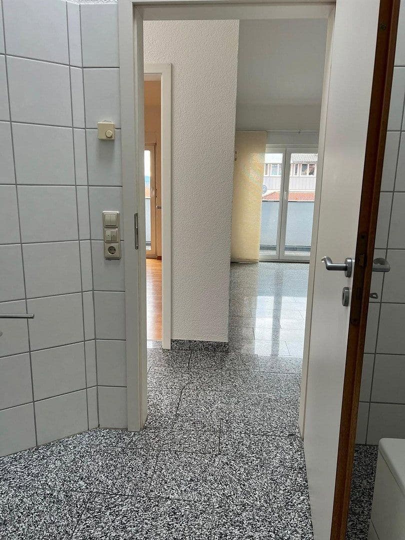 Prenájom bytu 1-izbový 70 m², Wehr, Bádensko-Wurttembersko Prenájom bytu 1-izbový 70 m², Wehr, Bádensko-Wurttembersko
