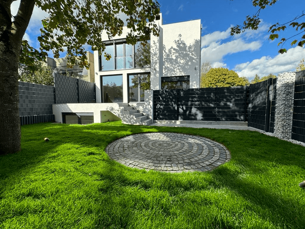 Predaj domu 280 m², pozemok 294 m², Darmstadt, Hesensko Predaj domu 280 m², pozemok 294 m², Darmstadt, Hesensko