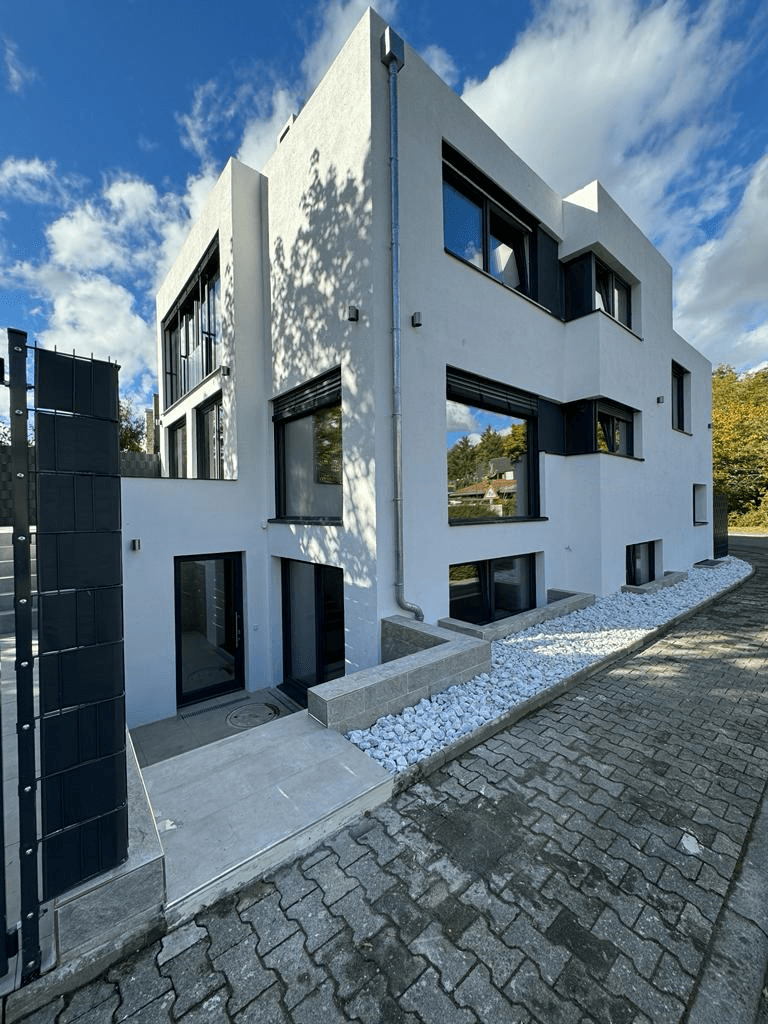 Predaj domu 280 m², pozemok 294 m², Darmstadt, Hesensko Predaj domu 280 m², pozemok 294 m², Darmstadt, Hesensko