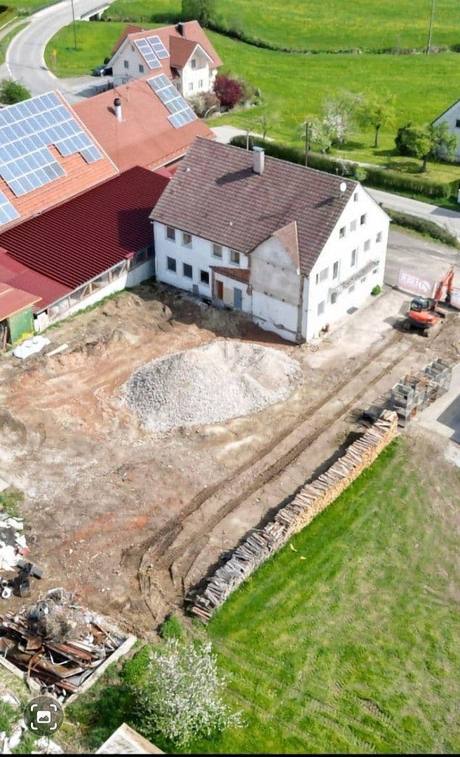 Predaj domu 375 m², pozemok 1.611 m², Aichen, Bavorsko Predaj domu 375 m², pozemok 1.611 m², Aichen, Bavorsko