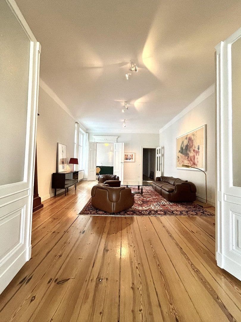 Predaj bytu 5-izbový 189 m², Großbeerenstr. 24, Berlin, Berlín Predaj bytu 5-izbový 189 m², Großbeerenstr. 24, Berlin, Berlín