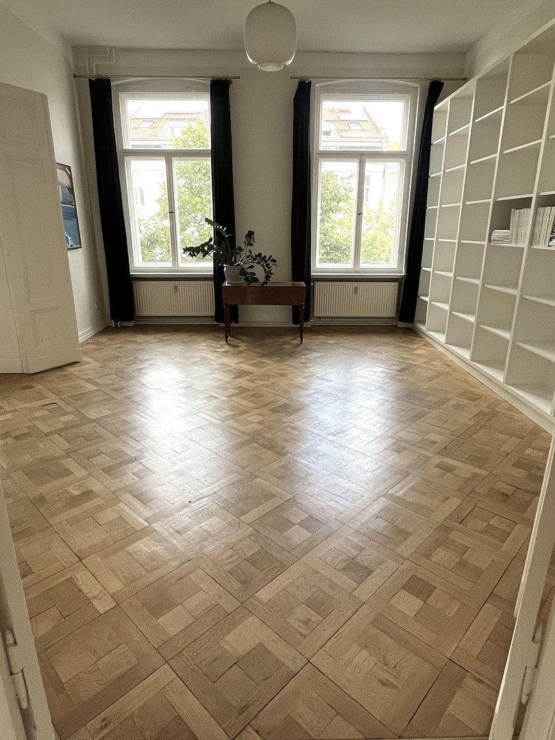 Predaj bytu 5-izbový 189 m², Großbeerenstr. 24, Berlin, Berlín Predaj bytu 5-izbový 189 m², Großbeerenstr. 24, Berlin, Berlín