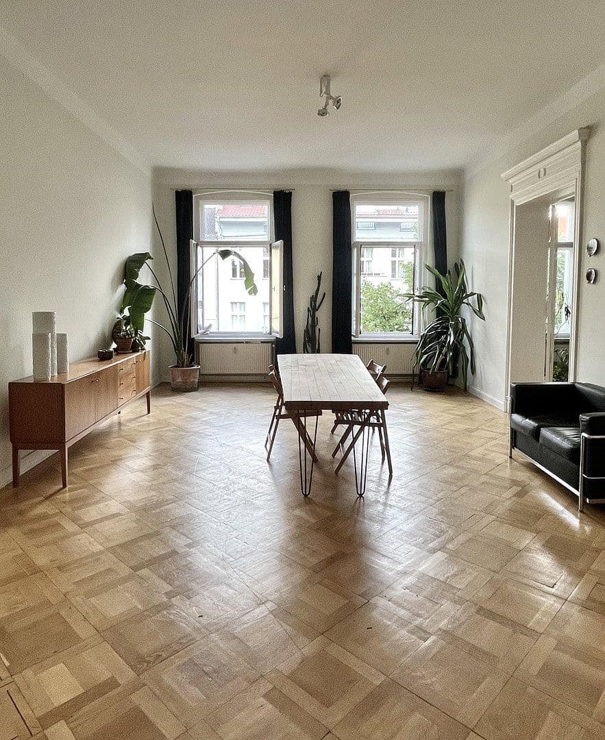 Predaj bytu 5-izbový 189 m², Großbeerenstr. 24, Berlin, Berlín Predaj bytu 5-izbový 189 m², Großbeerenstr. 24, Berlin, Berlín