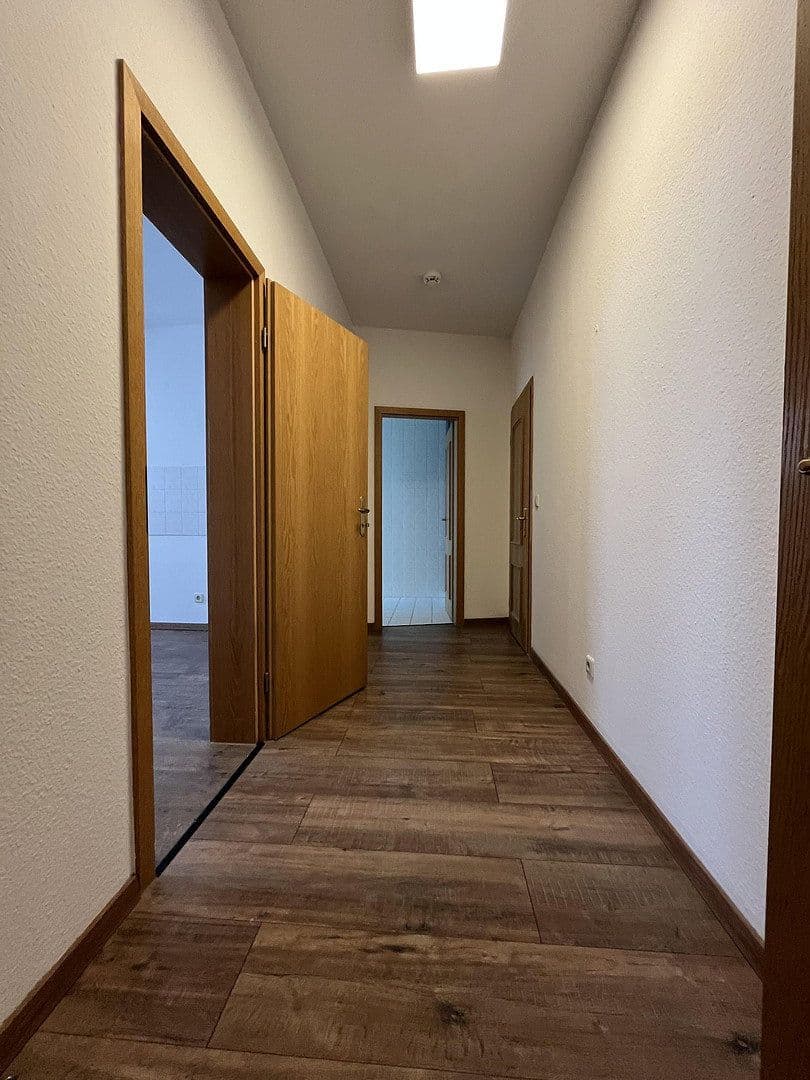 Prenájom bytu 4-izbový 95 m², Casparistraße 4, Chemnitz, Sasko Prenájom bytu 4-izbový 95 m², Casparistraße 4, Chemnitz, Sasko