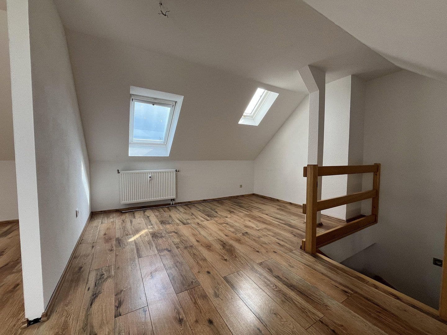 Prenájom bytu 4-izbový 95 m², Casparistraße 4, Chemnitz, Sasko Prenájom bytu 4-izbový 95 m², Casparistraße 4, Chemnitz, Sasko