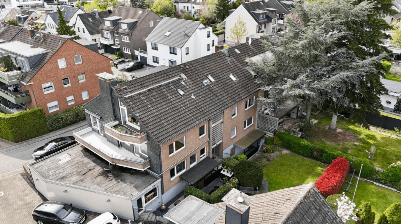 Prenájom bytu 2-izbový 72 m², Sebastiansweg 12, Düsseldorf, Severné Porýnie - Westfálsko Prenájom bytu 2-izbový 72 m², Sebastiansweg 12, Düsseldorf, Severné Porýnie - Westfálsko