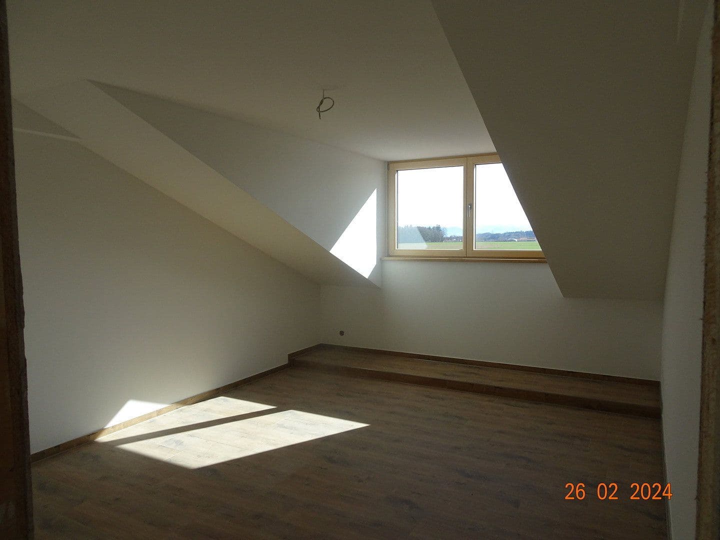 Prenájom bytu 4-izbový 105 m², Nettelkofen 24 e, Grafing bei München, Bavorsko Prenájom bytu 4-izbový 105 m², Nettelkofen 24 e, Grafing bei München, Bavorsko